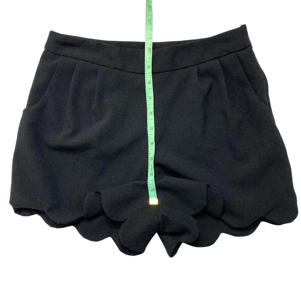 TOBI Black Scalloped Edge Short Shorts Size Small Zipper Lined